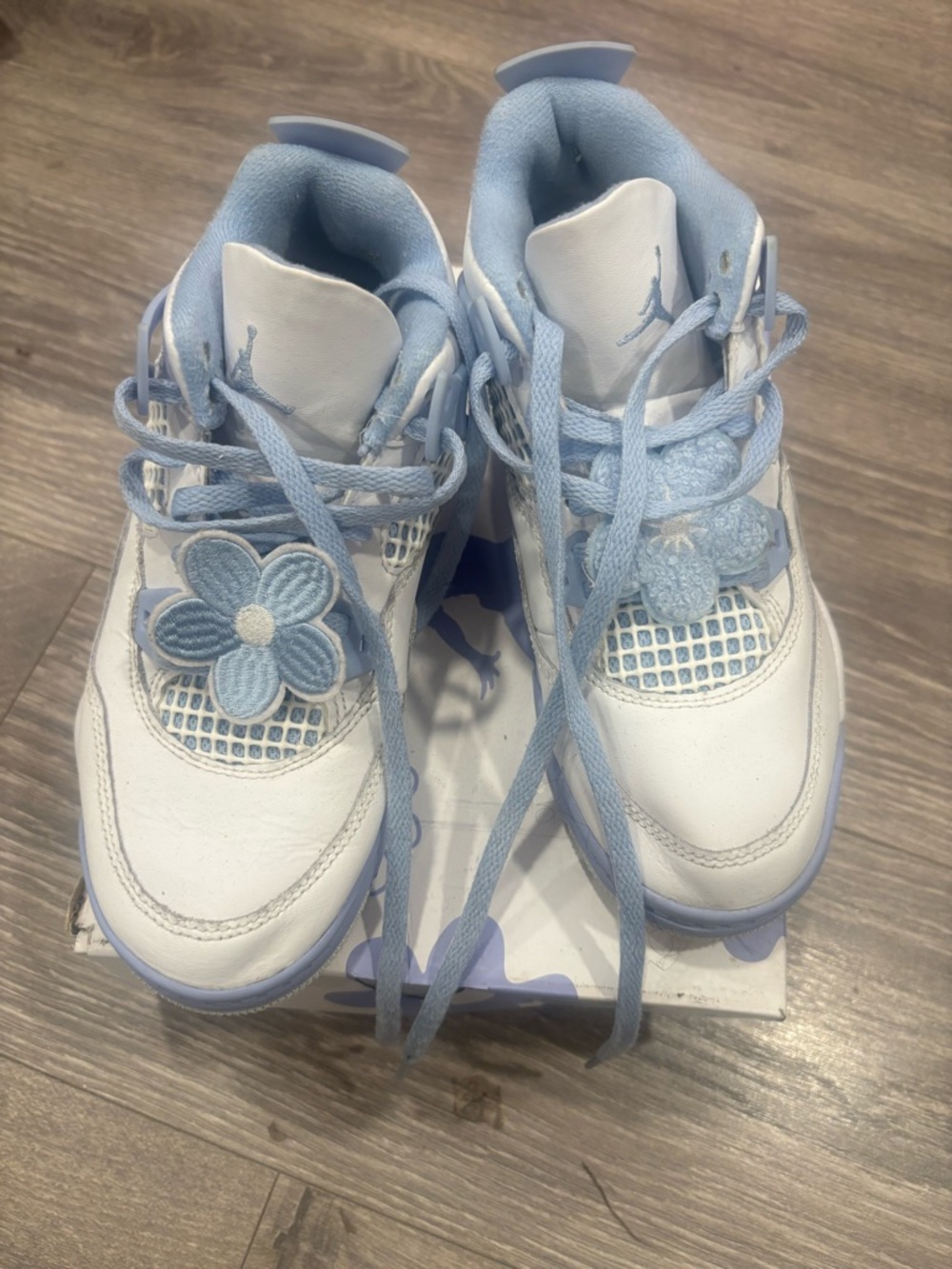 Jordan Kids White and Light Blue Flower Charm Sneakers